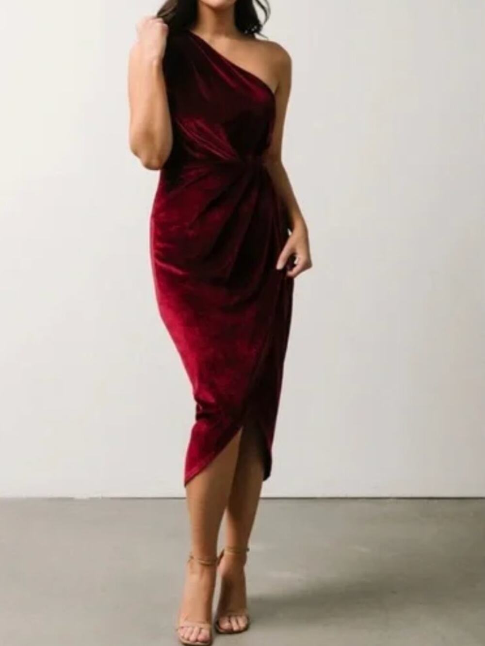 NWOT Baltic Born "Kourtney" Merlot Tulip HemVelvet One Shoulder Midi M Dress